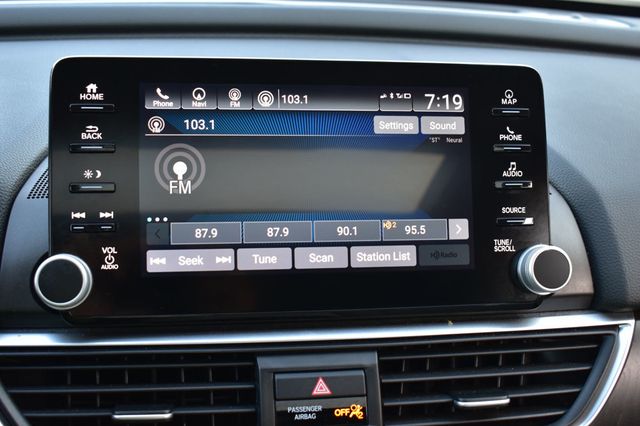 2018 Honda Accord Sedan Touring 1.5T CVT - 22835660 - 36