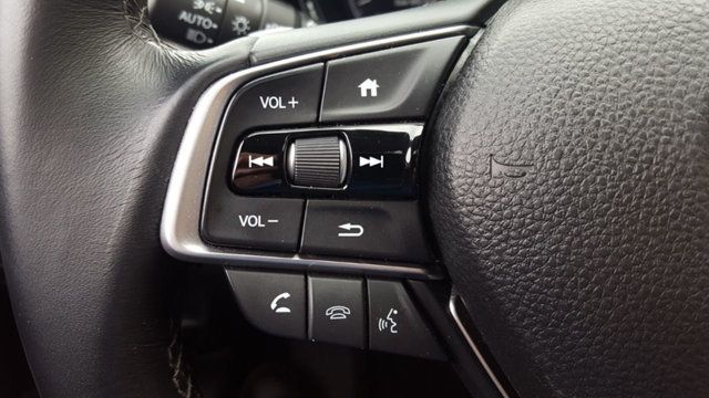 2018 Honda Accord Sedan Touring 2.0T Automatic - 18391497 - 19