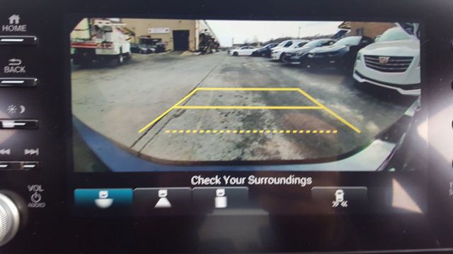 2018 Honda Accord Sedan Touring 2.0T Automatic - 18391497 - 26