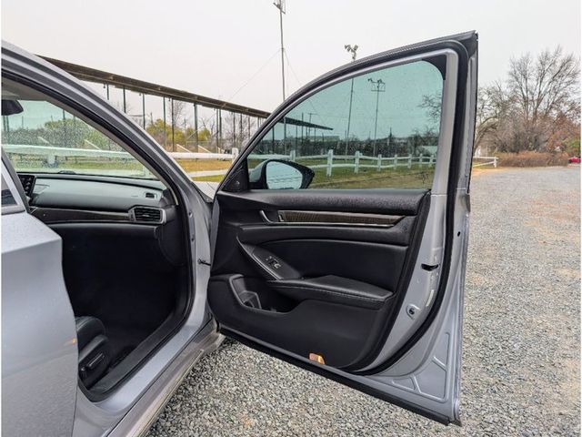2018 Honda Accord Sedan Touring 2.0T Automatic - 22959663 - 10
