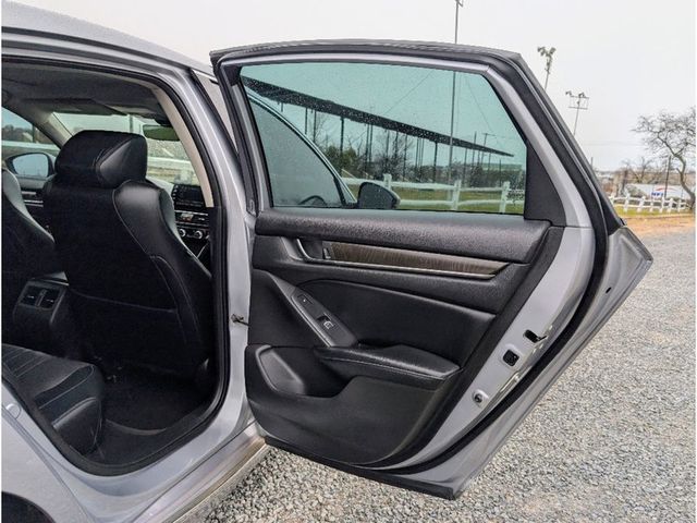 2018 Honda Accord Sedan Touring 2.0T Automatic - 22959663 - 11