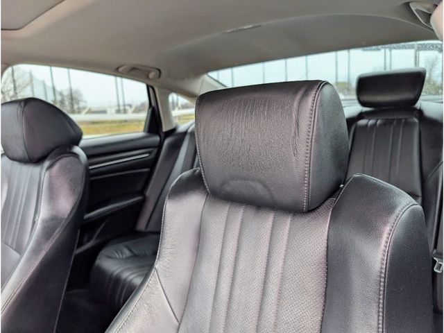 2018 Honda Accord Sedan Touring 2.0T Automatic - 22959663 - 14