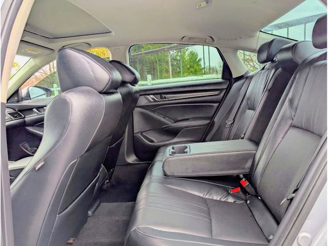 2018 Honda Accord Sedan Touring 2.0T Automatic - 22959663 - 16