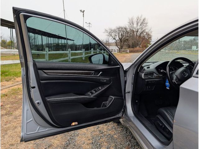 2018 Honda Accord Sedan Touring 2.0T Automatic - 22959663 - 8