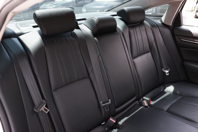 2018 Honda Accord Sedan Touring 2.0T Automatic - 23058074 - 16