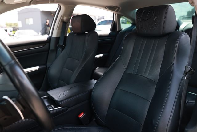 2018 Honda Accord Sedan Touring 2.0T Automatic - 23058074 - 8