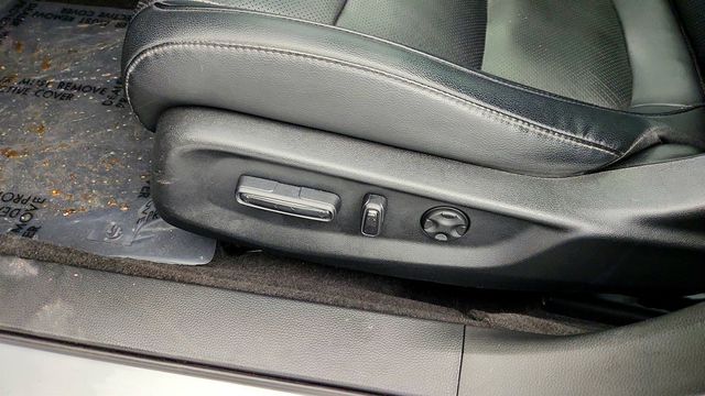 2018 Honda Accord Sedan Touring 2.0T Automatic - 22960771 - 11