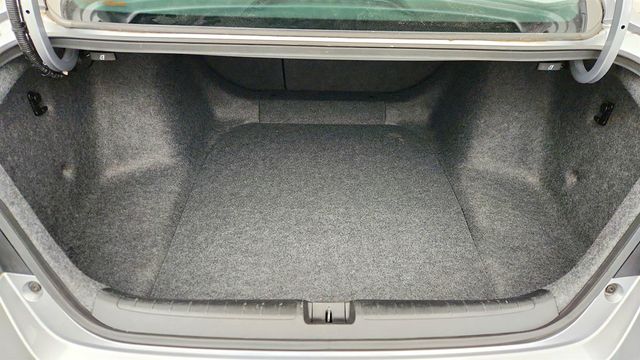 2018 Honda Accord Sedan Touring 2.0T Automatic - 22960771 - 21