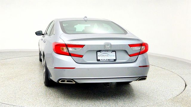 2018 Honda Accord Sedan Touring 2.0T Automatic - 22960771 - 5