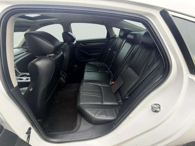 2018 Honda Accord Sedan Touring 4dr Sedan (1.5T I4) - 23015719 - 16