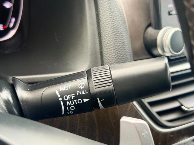 2018 Honda Accord Sedan Touring 4dr Sedan (1.5T I4) - 23015719 - 34