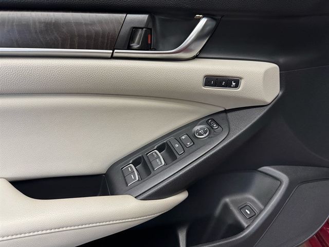 2018 Honda Accord Sedan Touring CVT - 23073605 - 11