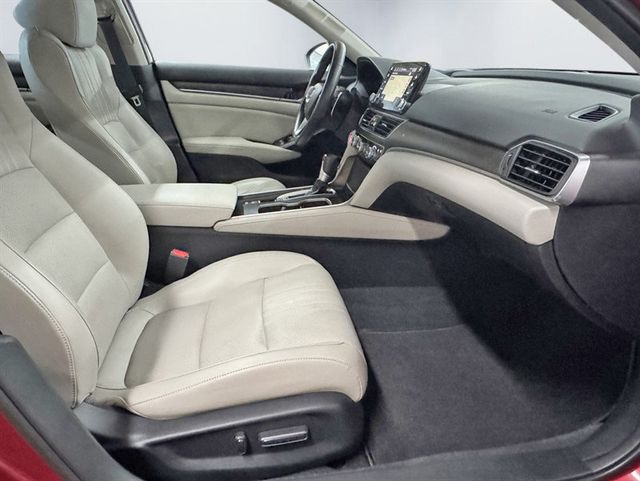 2018 Honda Accord Sedan Touring CVT - 23073605 - 24