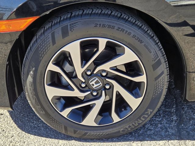 2018 Honda Civic Coupe LX CVT - 22935794 - 6