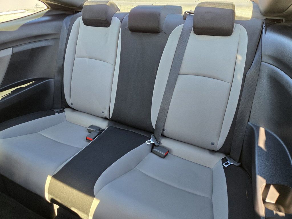 2018 Honda Civic Coupe LX CVT - 22935794 - 8