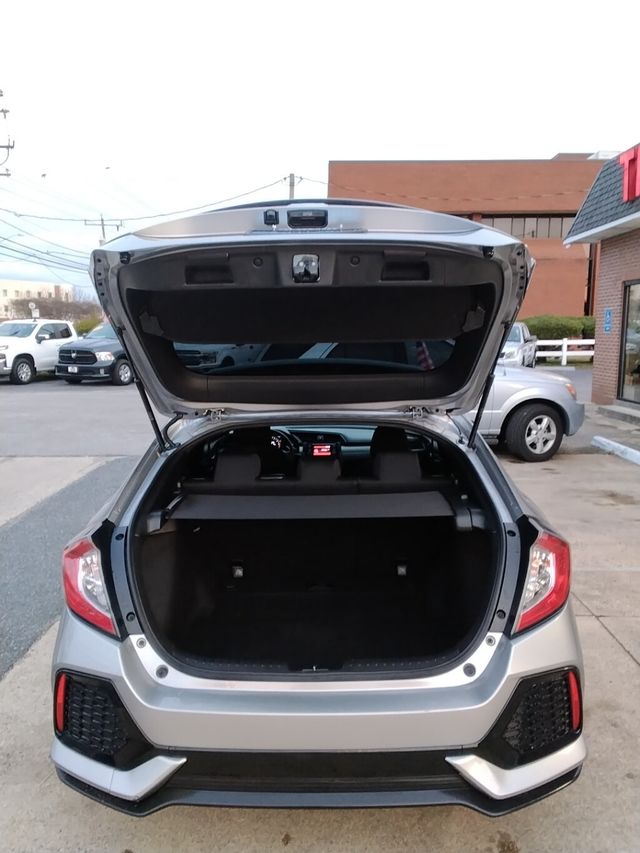 2018 Honda Civic Hatchback LX CVT - 22966769 - 10