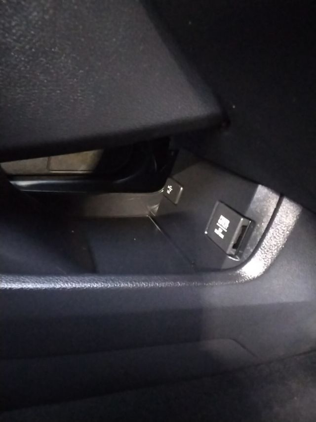 2018 Honda Civic Hatchback LX CVT - 22966769 - 13