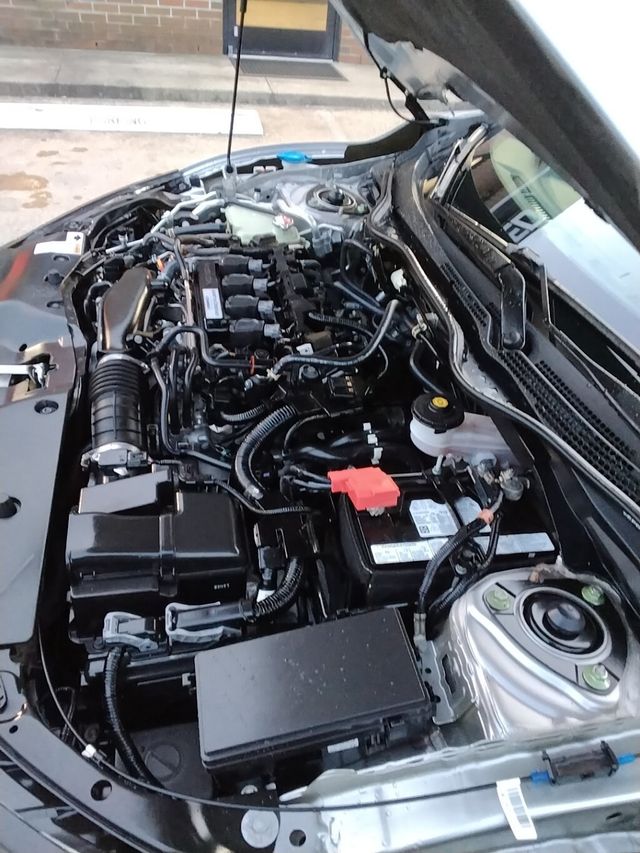 2018 Honda Civic Hatchback LX CVT - 22966769 - 20