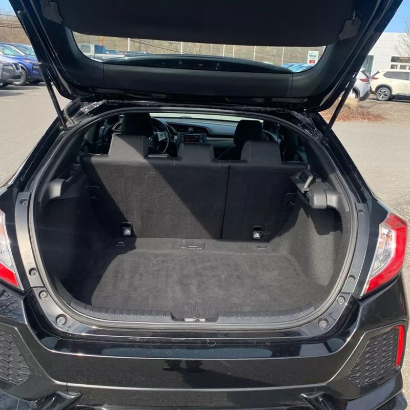2018 Honda Civic Hatchback Sport CVT - 20664135 - 13