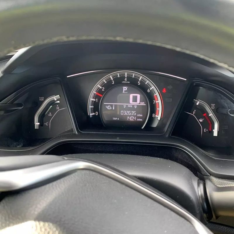 2018 Honda Civic Hatchback Sport CVT - 20664135 - 19