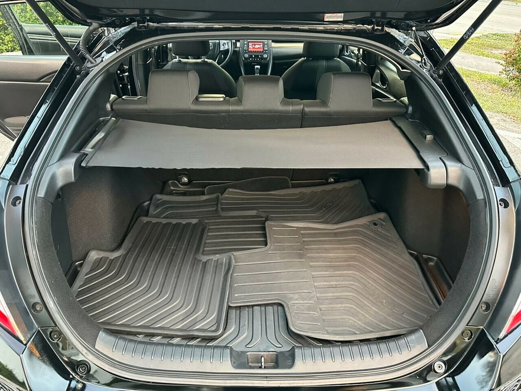 2018 Honda Civic Hatchback Sport CVT - 22335091 - 8