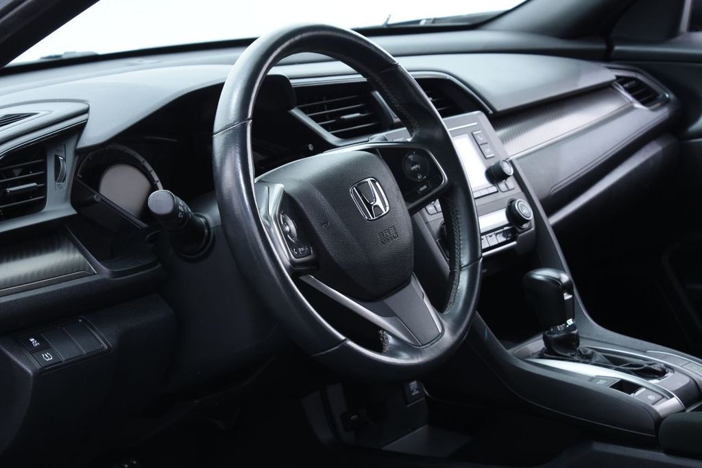 2018 Honda Civic Hatchback Sport CVT - 21661457 - 9