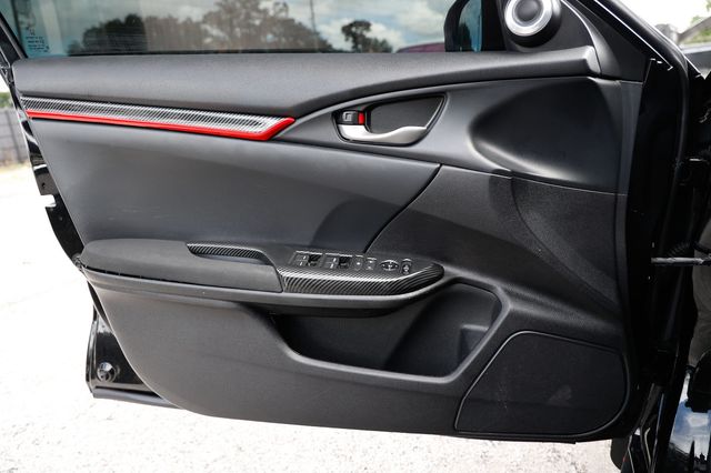 2018 Honda Civic Hatchback Sport CVT - 23028171 - 38