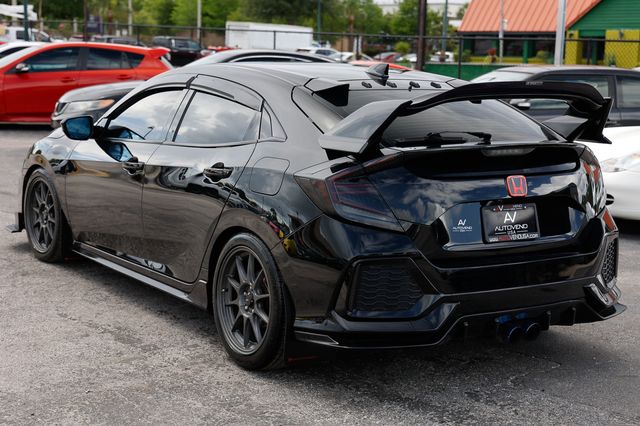 2018 Honda Civic Hatchback Sport CVT - 23028171 - 7