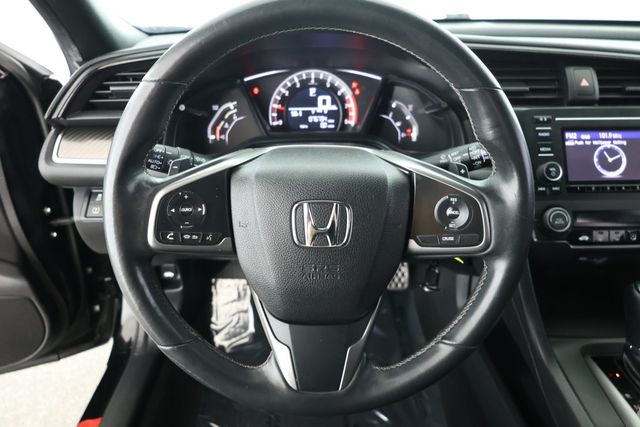 2018 Honda Civic Hatchback Sport CVT - 22929337 - 9