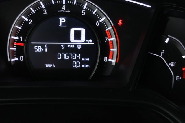 2018 Honda Civic Hatchback Sport CVT - 22929337 - 11