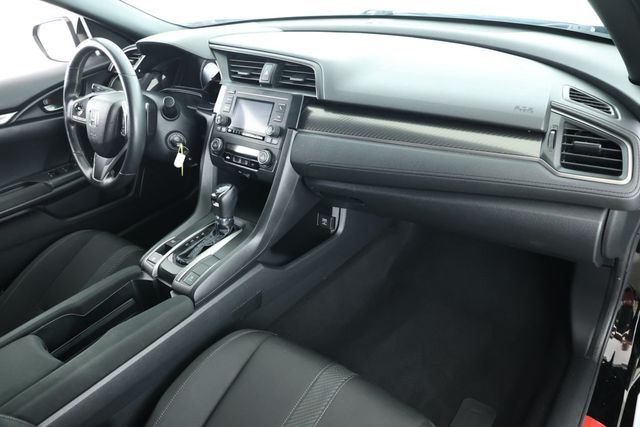 2018 Honda Civic Hatchback Sport CVT - 22929337 - 21