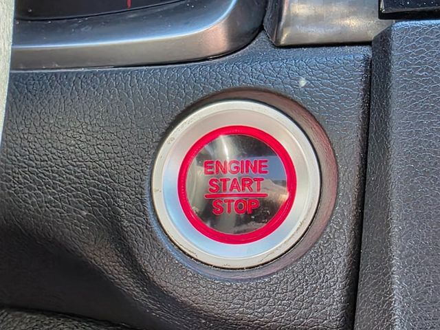 2018 Honda Civic Hatchback Sport Touring CVT - 22961608 - 35