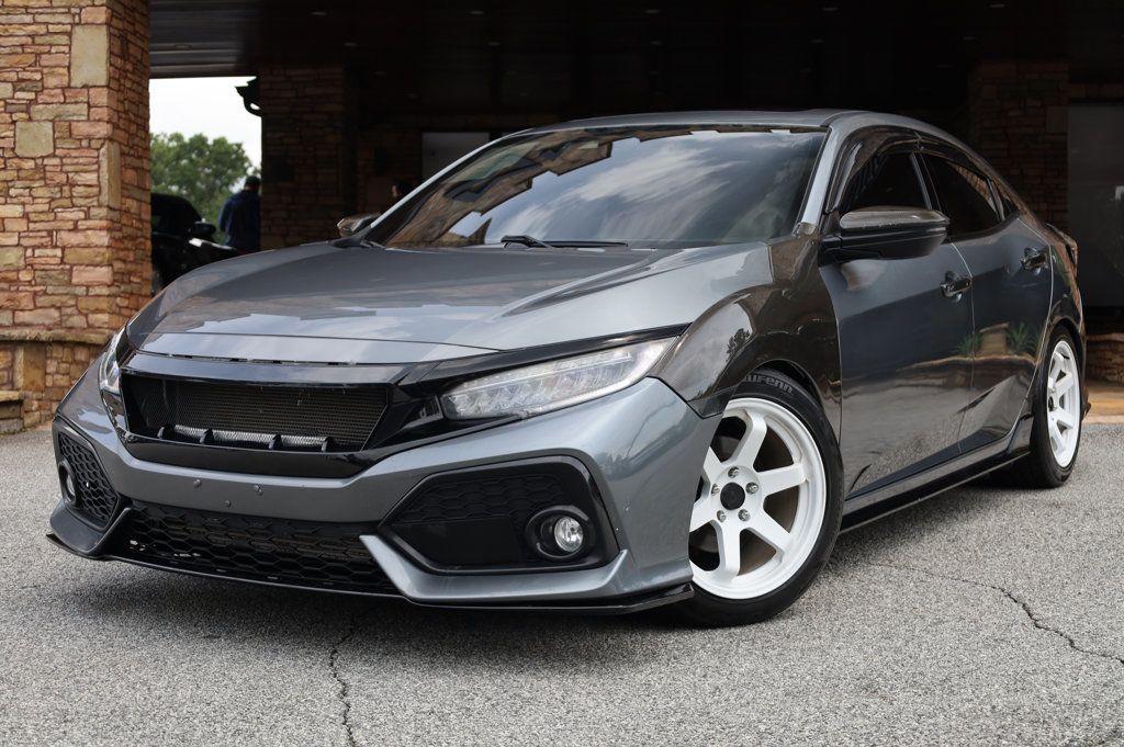 2018 Honda Civic Hatchback Sport Touring photo 2