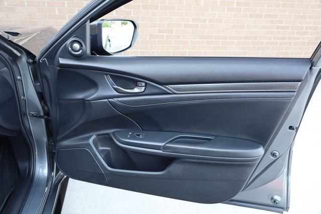 2018 Honda Civic Hatchback Sport Touring CVT - 22869728 - 26