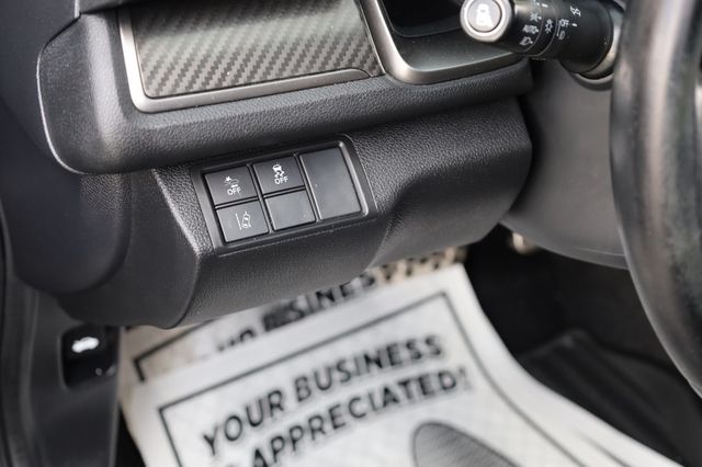 2018 Honda Civic Hatchback Sport Touring CVT - 22869728 - 35