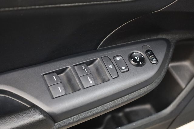 2018 Honda Civic Hatchback Sport Touring CVT - 22869728 - 36