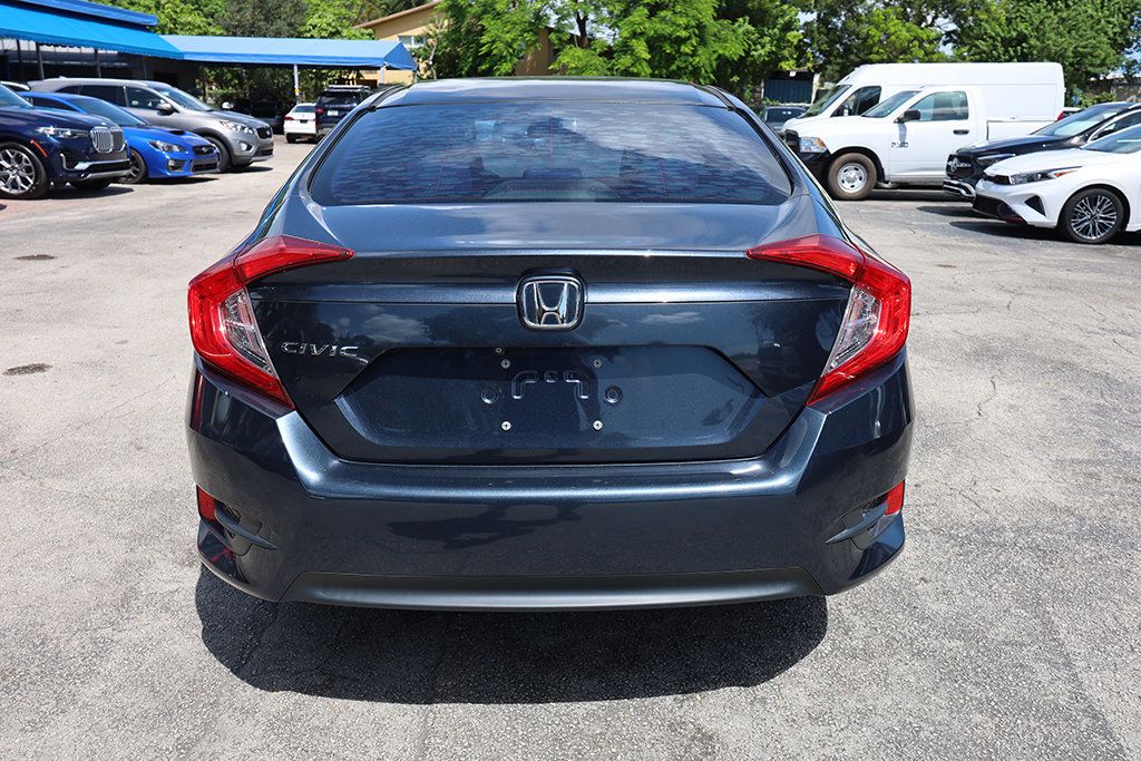 2018 Honda Civic LX photo 9