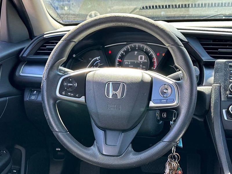 2018 Honda Civic Sedan LX CVT - 22922865 - 16