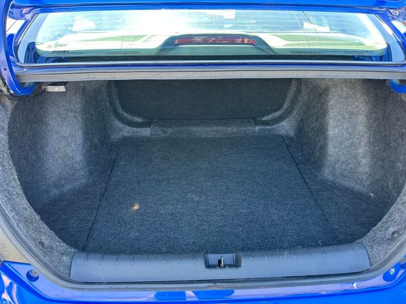 2018 Honda Civic Sedan LX CVT - 22922865 - 18