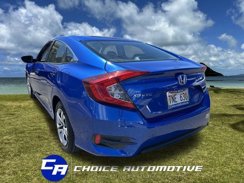 2018 Honda Civic Sedan LX CVT - 22922865 - 4