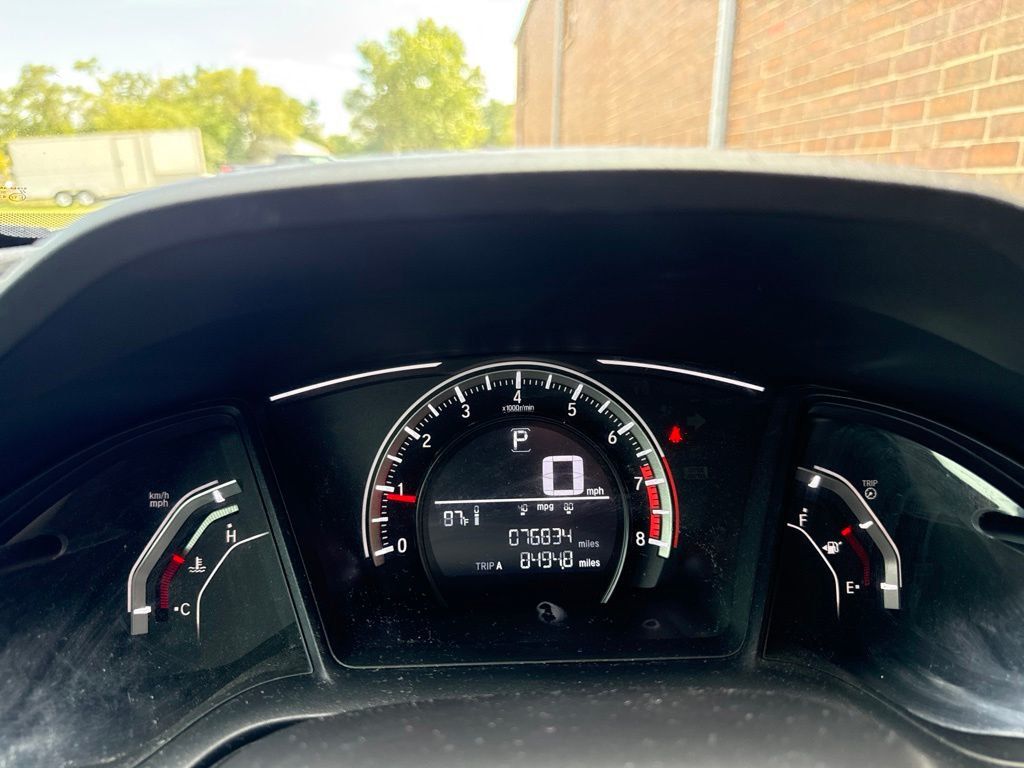 2018 Honda Civic Sedan LX CVT - 23081576 - 9