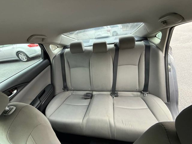 2018 Honda Civic Sedan LX CVT - 22943731 - 11