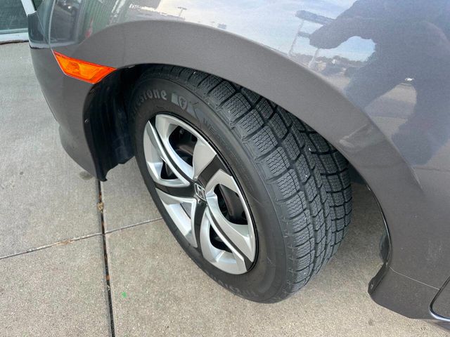 2018 Honda Civic Sedan LX CVT - 22944648 - 40