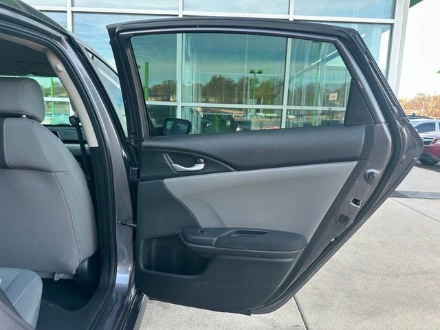 2018 Honda Civic Sedan LX CVT - 22944648 - 47