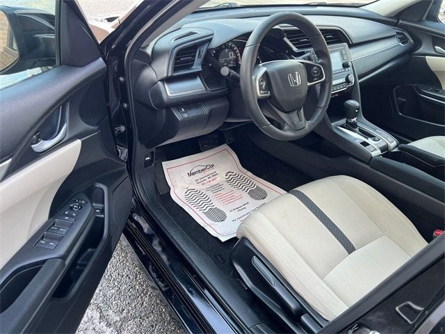 2018 Honda Civic Sedan LX CVT - 22984852 - 9
