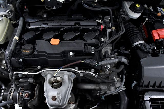 2018 Honda Civic Sedan LX CVT - 22887071 - 18