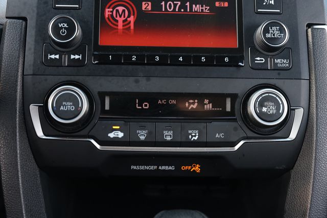 2018 Honda Civic Sedan LX CVT - 22985952 - 32