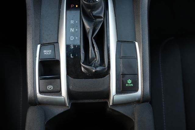 2018 Honda Civic Sedan LX CVT - 22985952 - 38