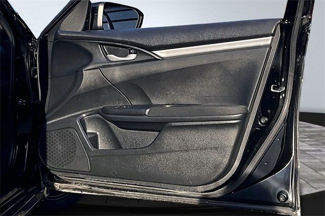 2018 Honda Civic Sedan LX CVT - 22924635 - 15