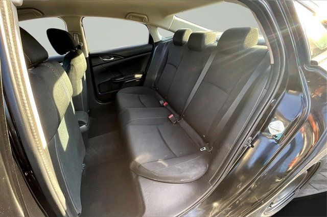 2018 Honda Civic Sedan LX CVT - 22924635 - 16